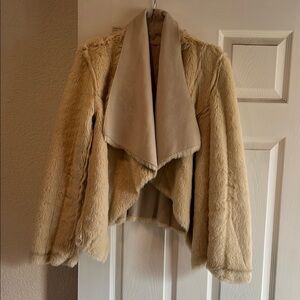 Elegant Cream Faux Fur Women's Jacket
